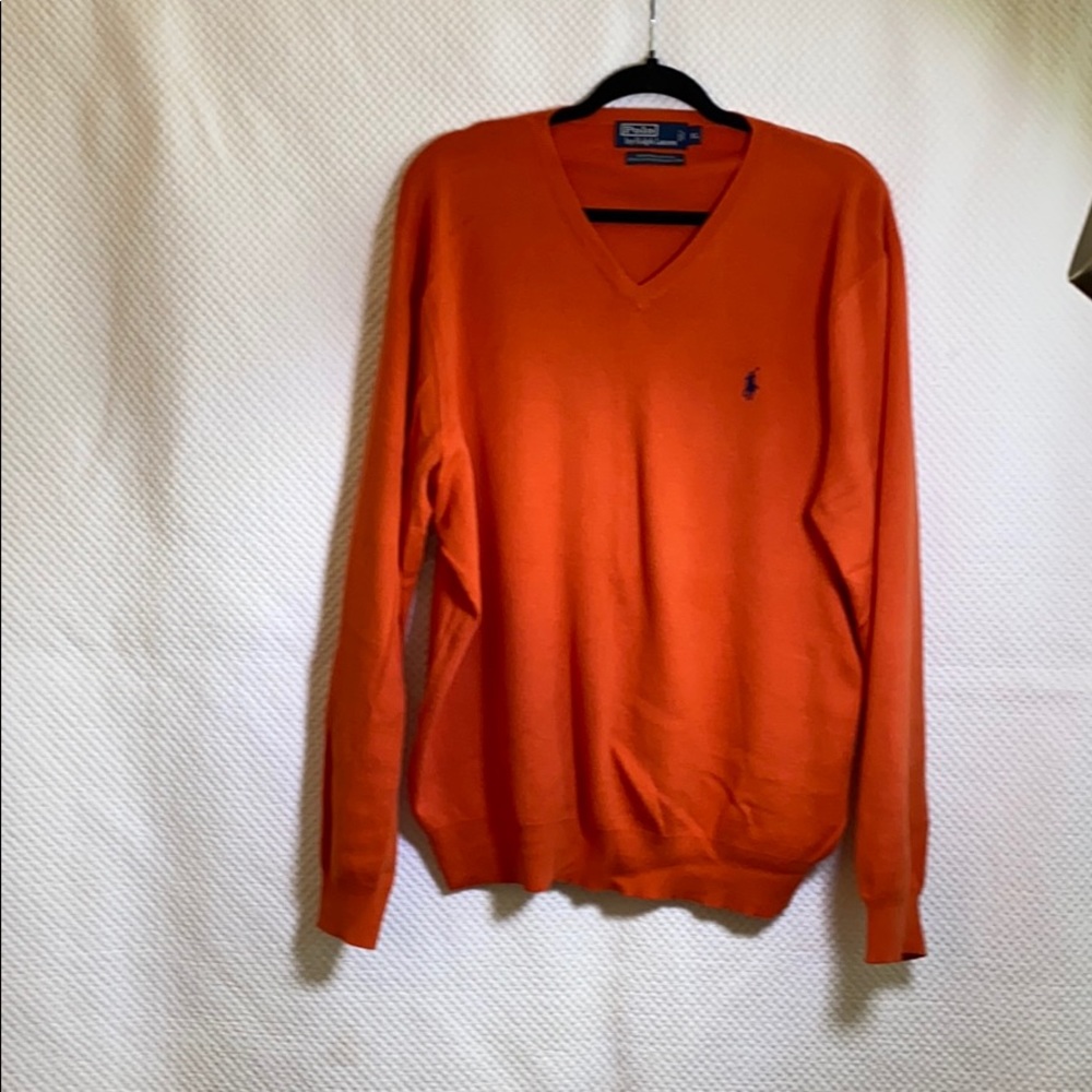 V neck sweater